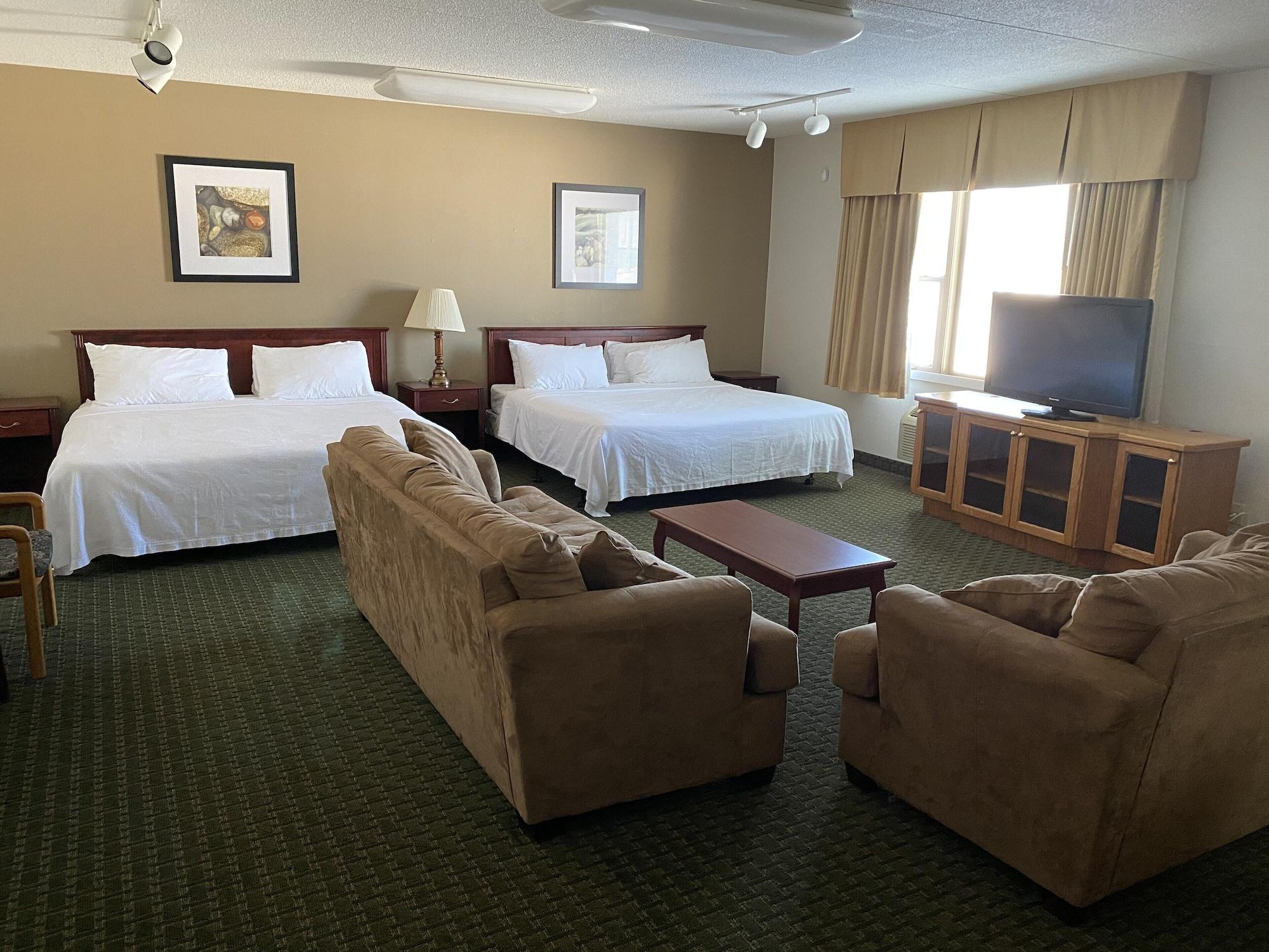 Ramada By Wyndham Thunder Bay Airlane Hotel Esterno foto